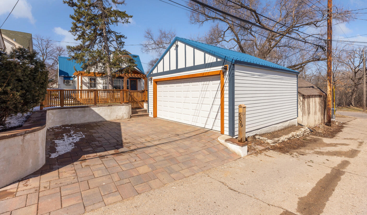 Two-car Garage S. Minneapolis, Mn